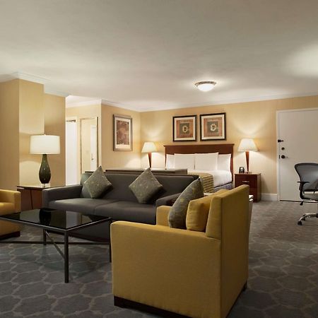 ดับเบิลทรี บาย ฮิลตัน โฮเต็ล ซอลต์เลคซิตี้แอร์พอร์ต Hotel ภายนอก รูปภาพ