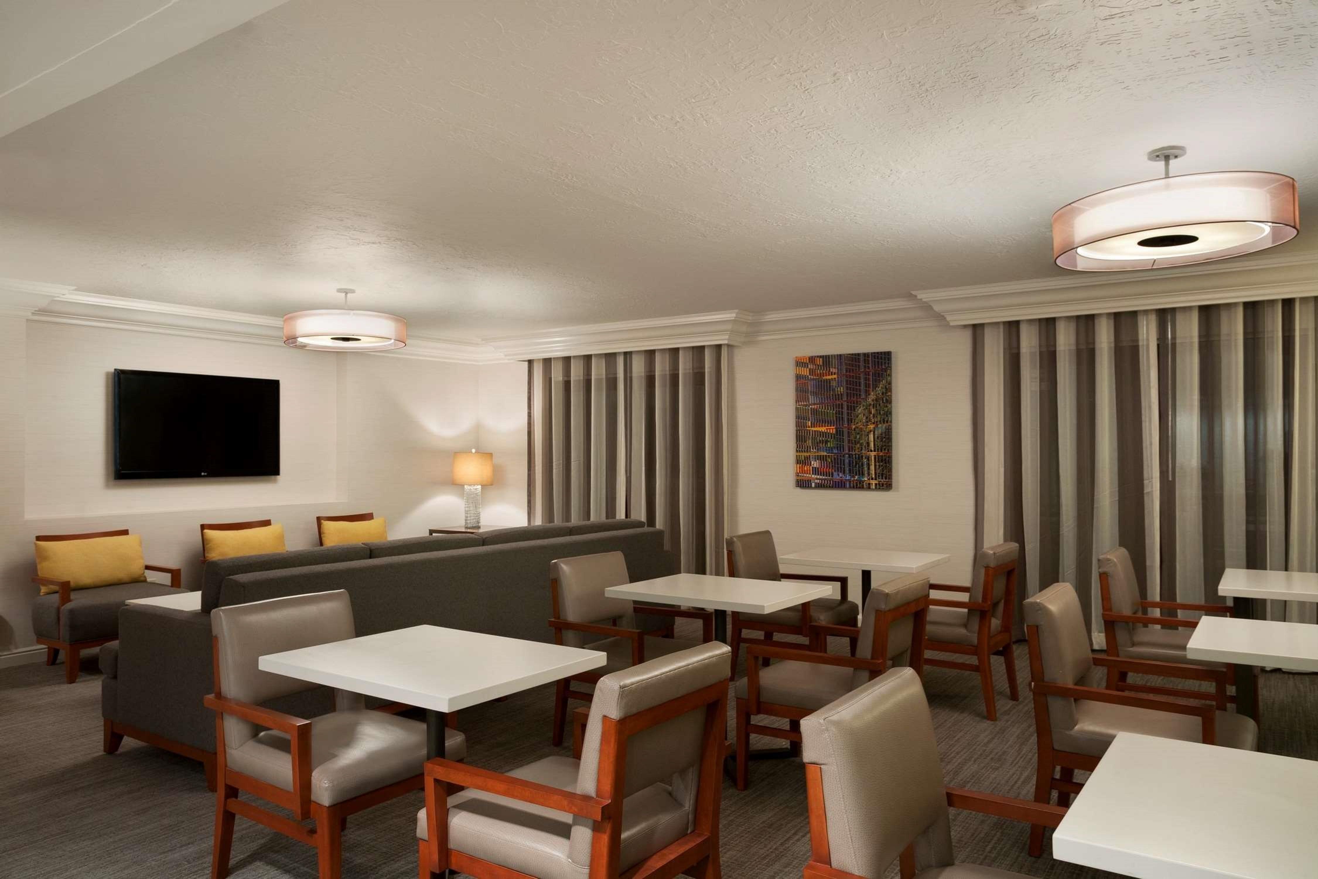 ดับเบิลทรี บาย ฮิลตัน โฮเต็ล ซอลต์เลคซิตี้แอร์พอร์ต Hotel ภายนอก รูปภาพ