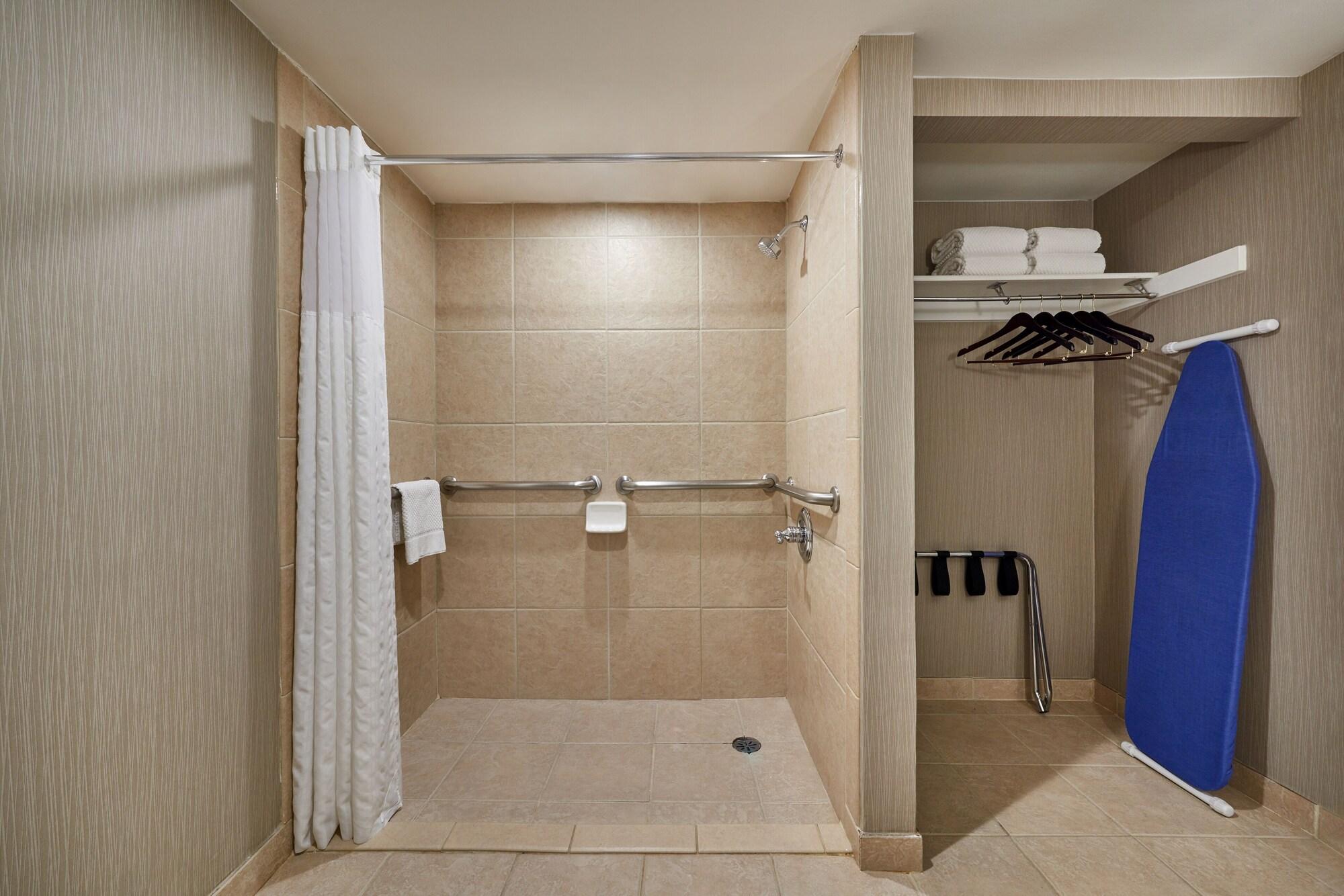ดับเบิลทรี บาย ฮิลตัน โฮเต็ล ซอลต์เลคซิตี้แอร์พอร์ต Hotel ภายนอก รูปภาพ