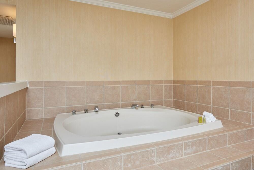 ดับเบิลทรี บาย ฮิลตัน โฮเต็ล ซอลต์เลคซิตี้แอร์พอร์ต Hotel ภายนอก รูปภาพ