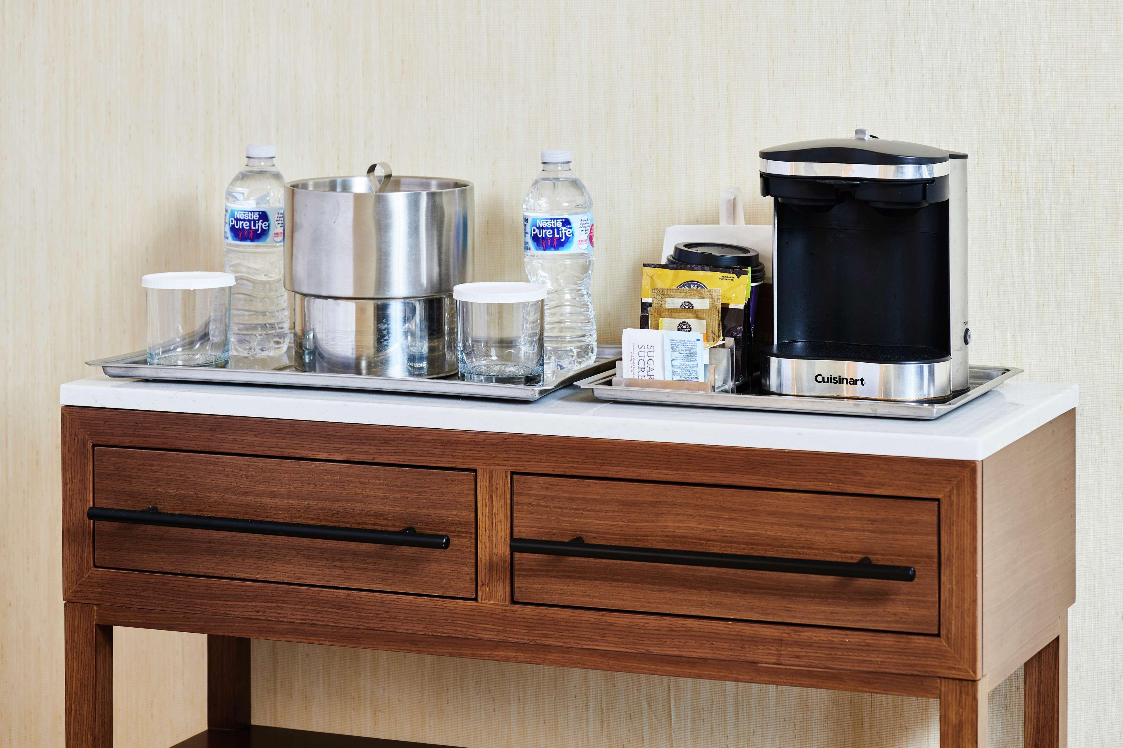 ดับเบิลทรี บาย ฮิลตัน โฮเต็ล ซอลต์เลคซิตี้แอร์พอร์ต Hotel ภายนอก รูปภาพ