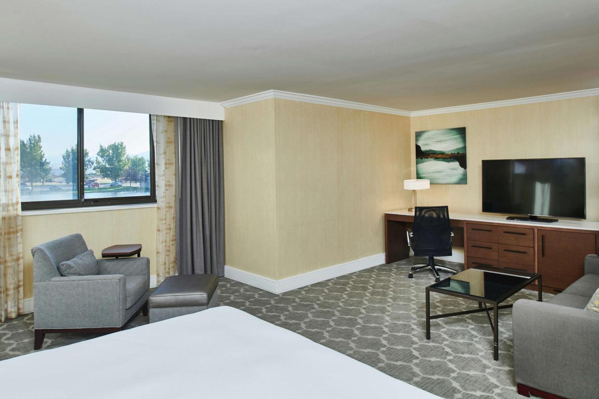 ดับเบิลทรี บาย ฮิลตัน โฮเต็ล ซอลต์เลคซิตี้แอร์พอร์ต Hotel ภายนอก รูปภาพ